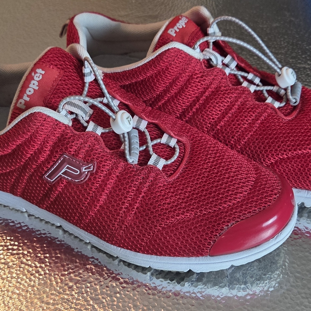 Prope't Travel‎ Walker, Women Sneaker Red , Size 11